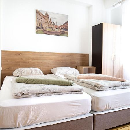 En-Suite Rooms: Novа Guesthouse In Sofia Center Eksteriør bilde