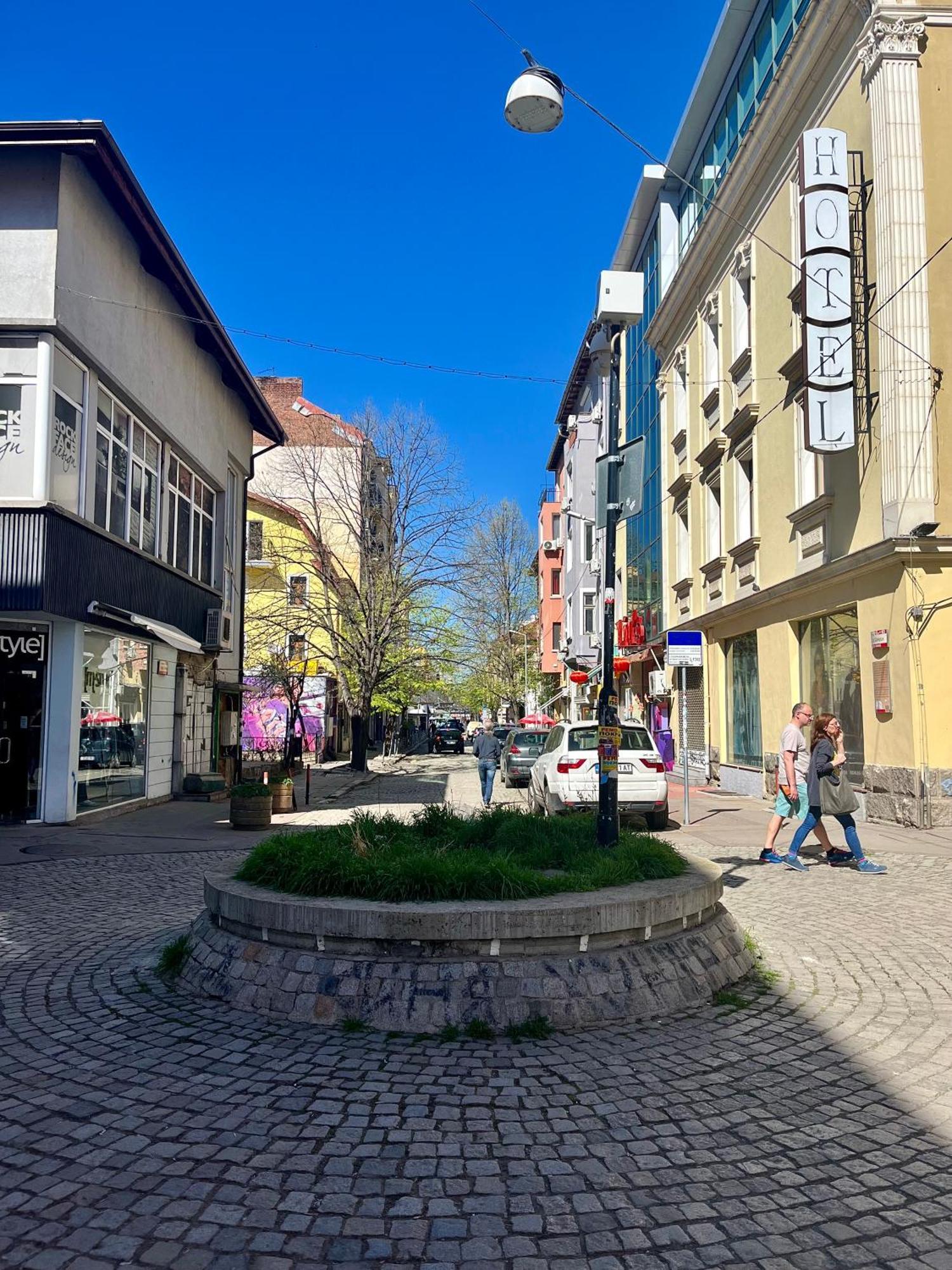 En-Suite Rooms: Novа Guesthouse In Sofia Center Eksteriør bilde
