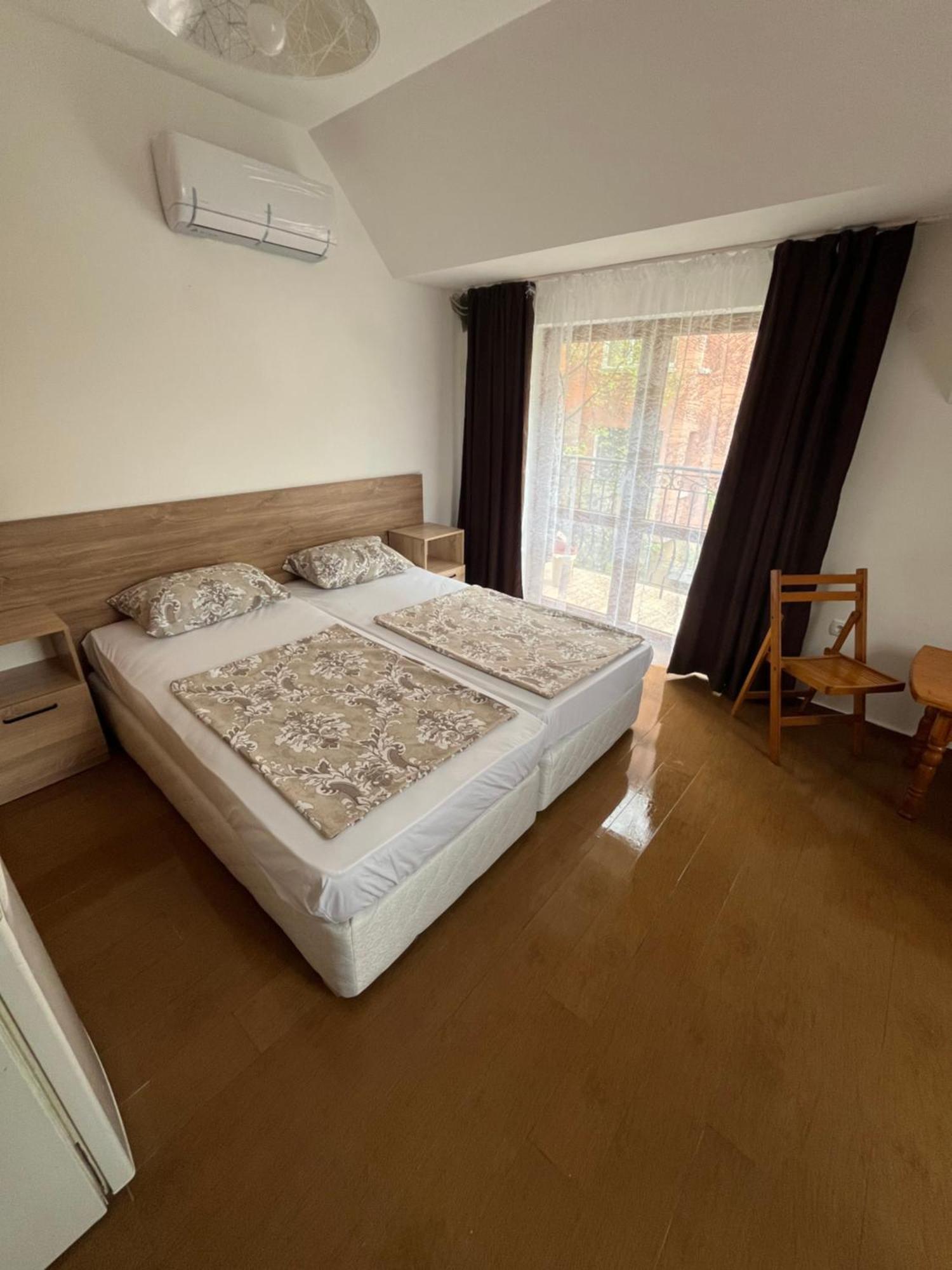 En-Suite Rooms: Novа Guesthouse In Sofia Center Eksteriør bilde