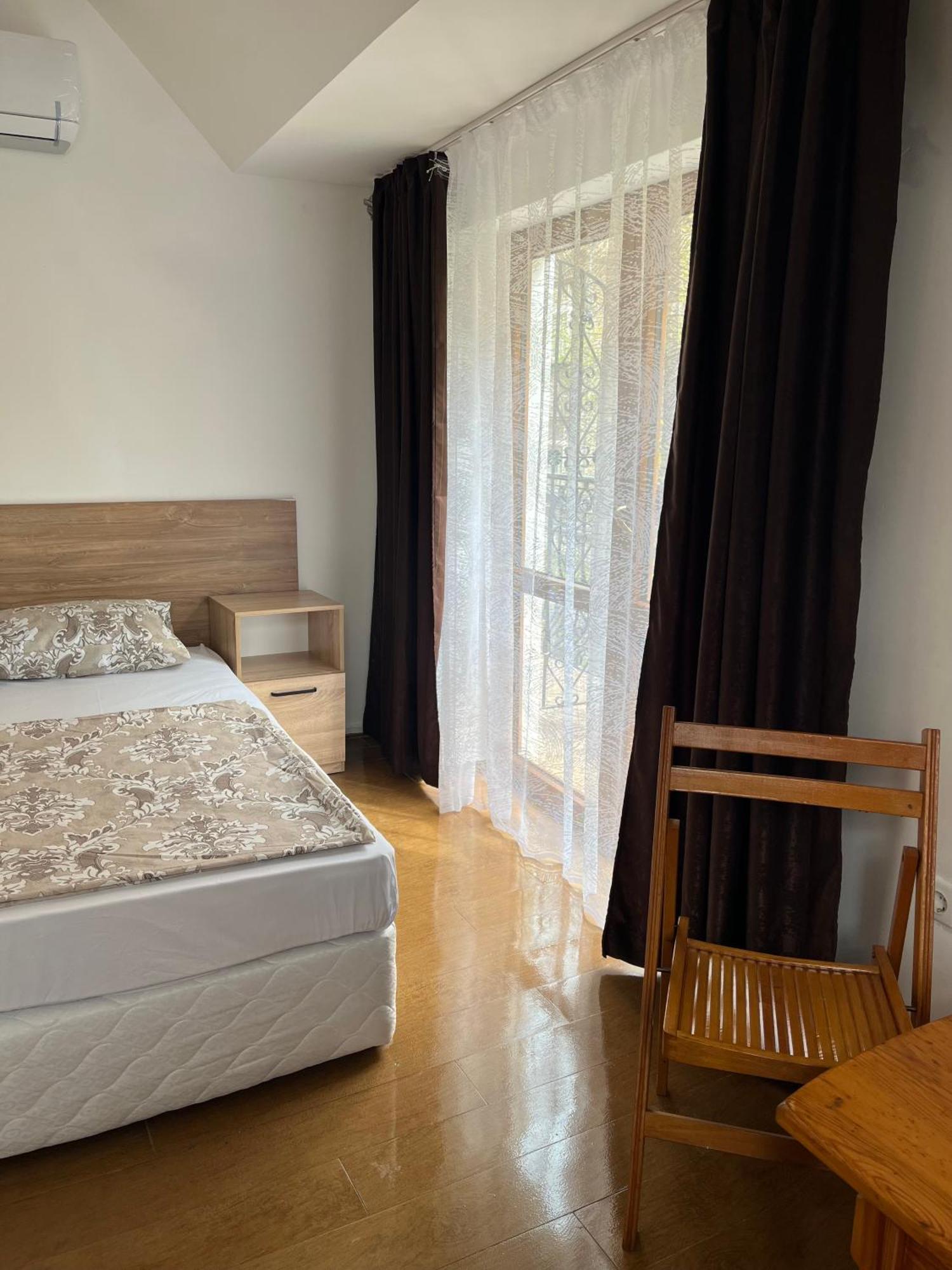 En-Suite Rooms: Novа Guesthouse In Sofia Center Eksteriør bilde