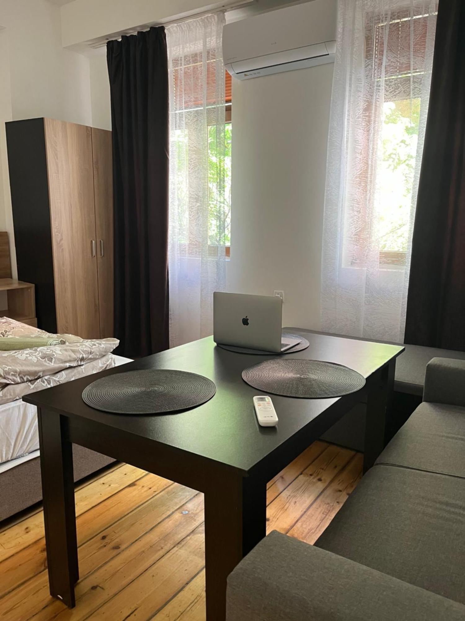 En-Suite Rooms: Novа Guesthouse In Sofia Center Eksteriør bilde