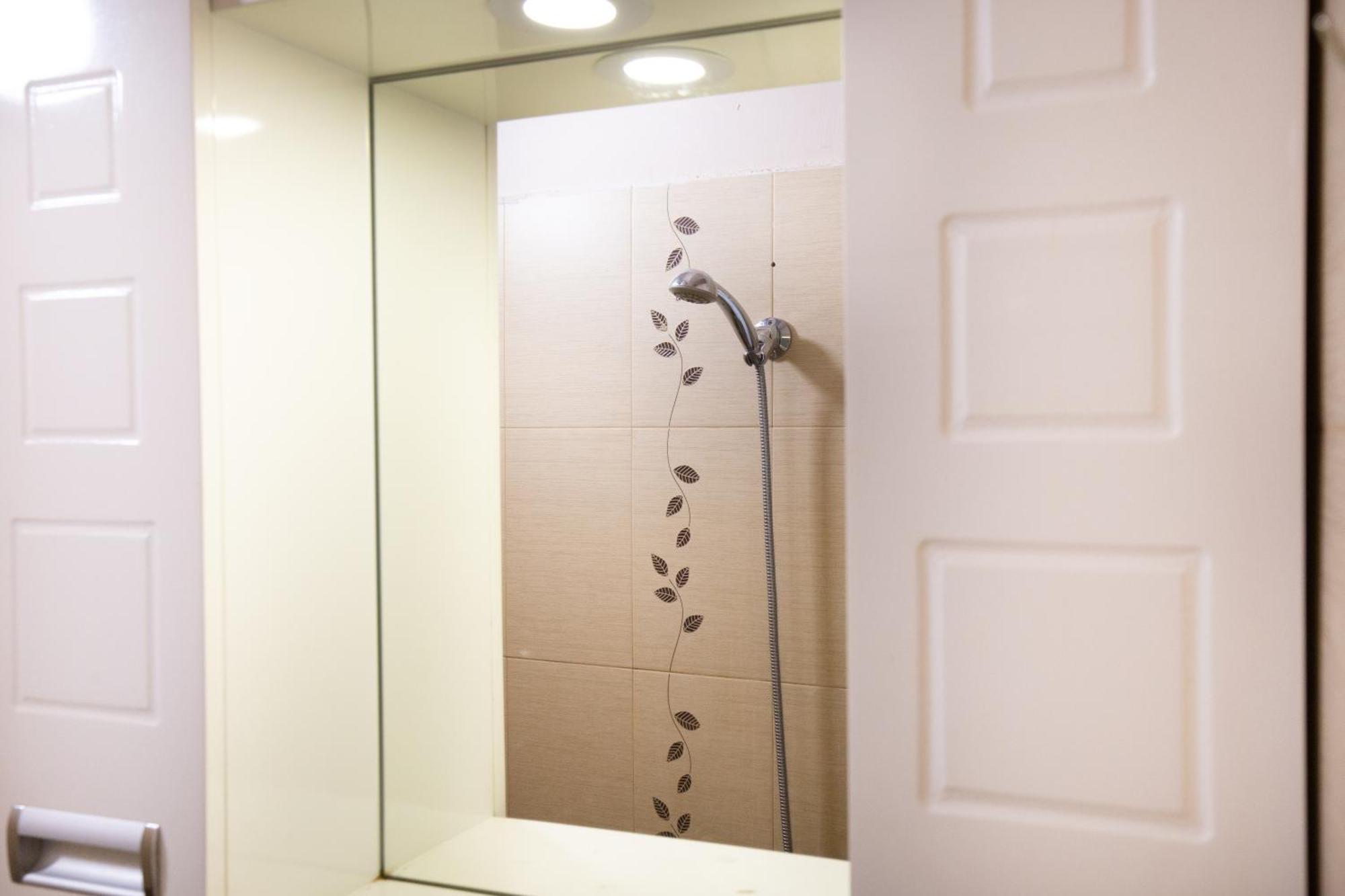 En-Suite Rooms: Novа Guesthouse In Sofia Center Eksteriør bilde