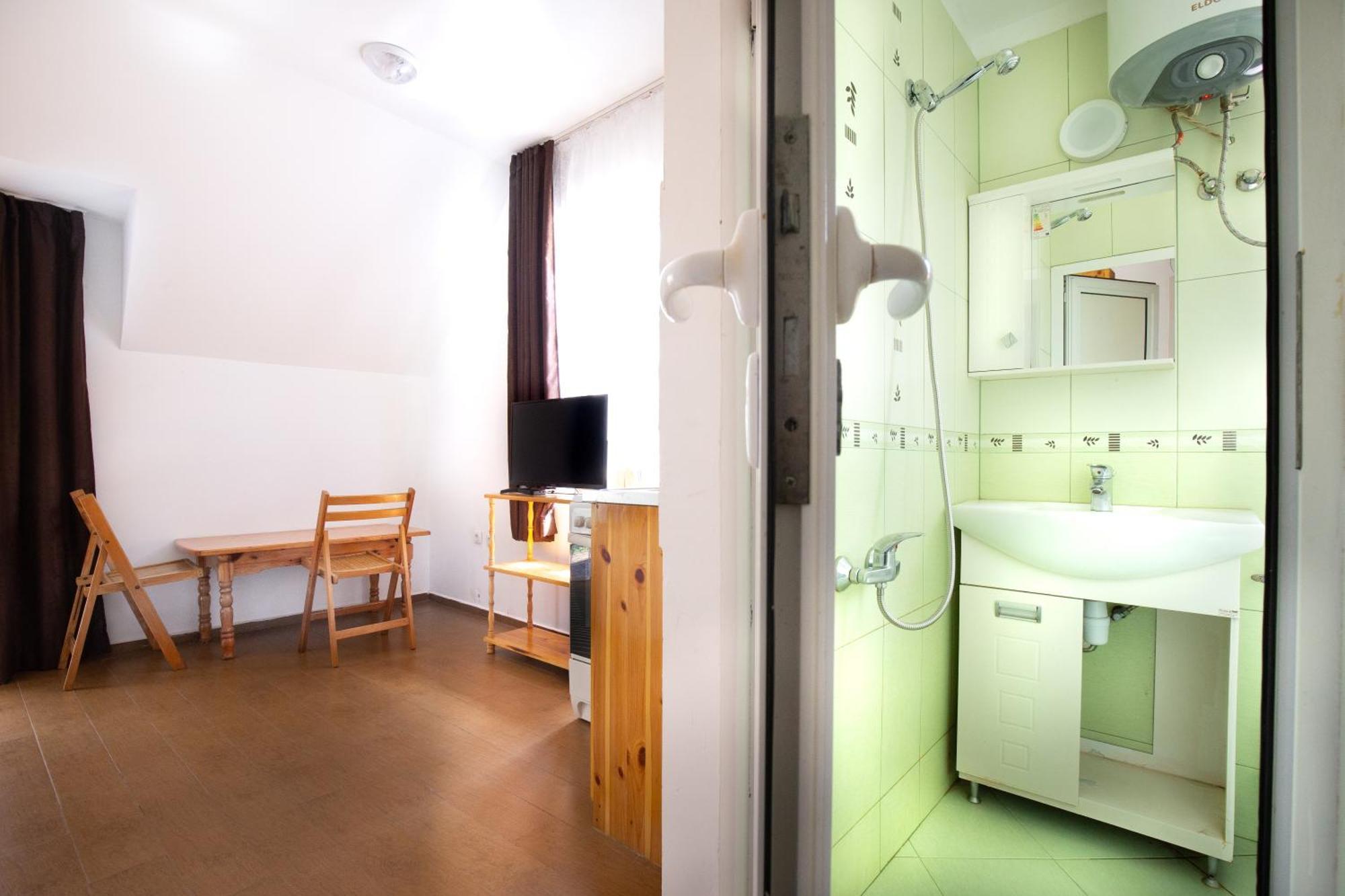 En-Suite Rooms: Novа Guesthouse In Sofia Center Eksteriør bilde