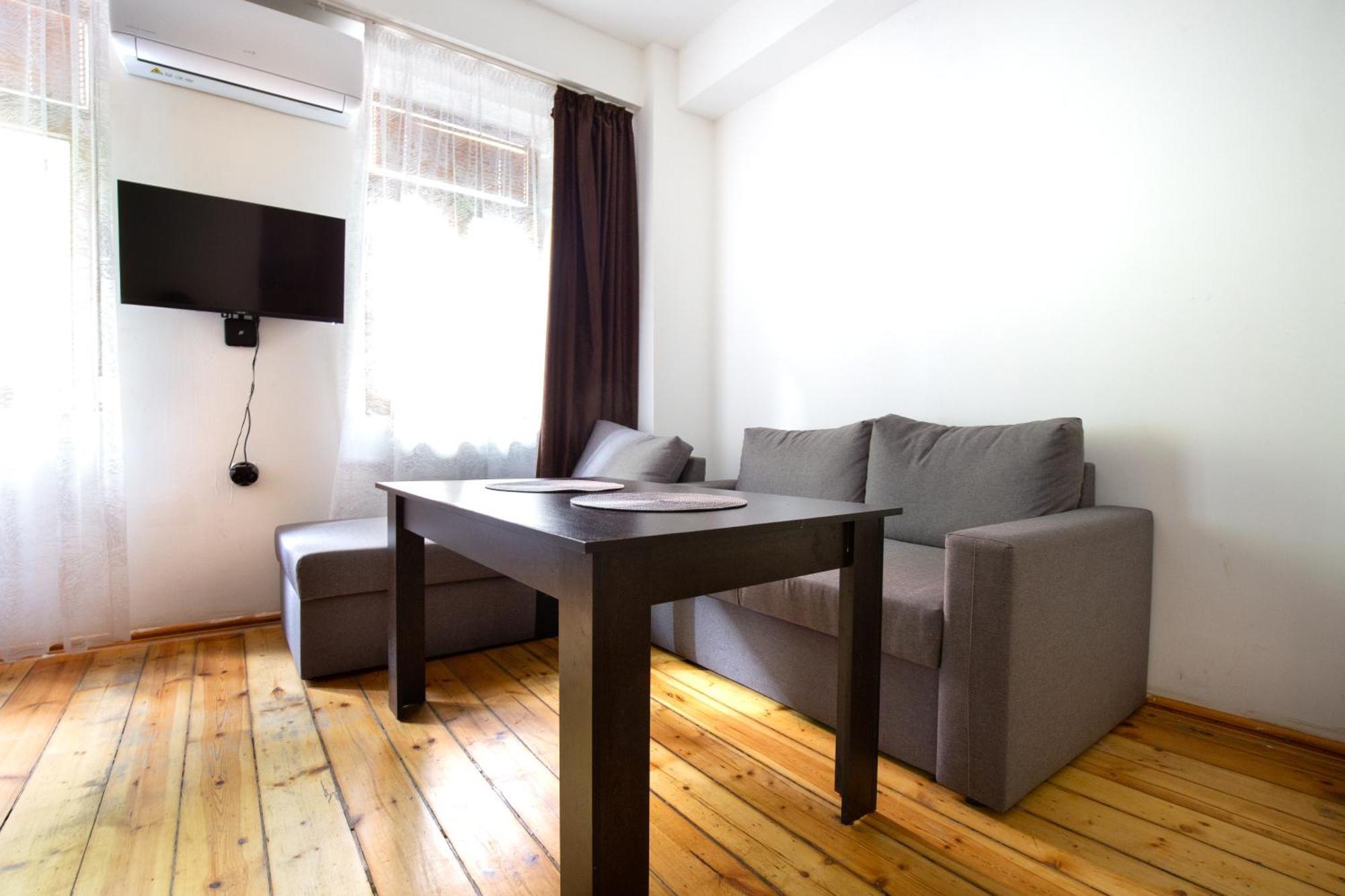 En-Suite Rooms: Novа Guesthouse In Sofia Center Eksteriør bilde